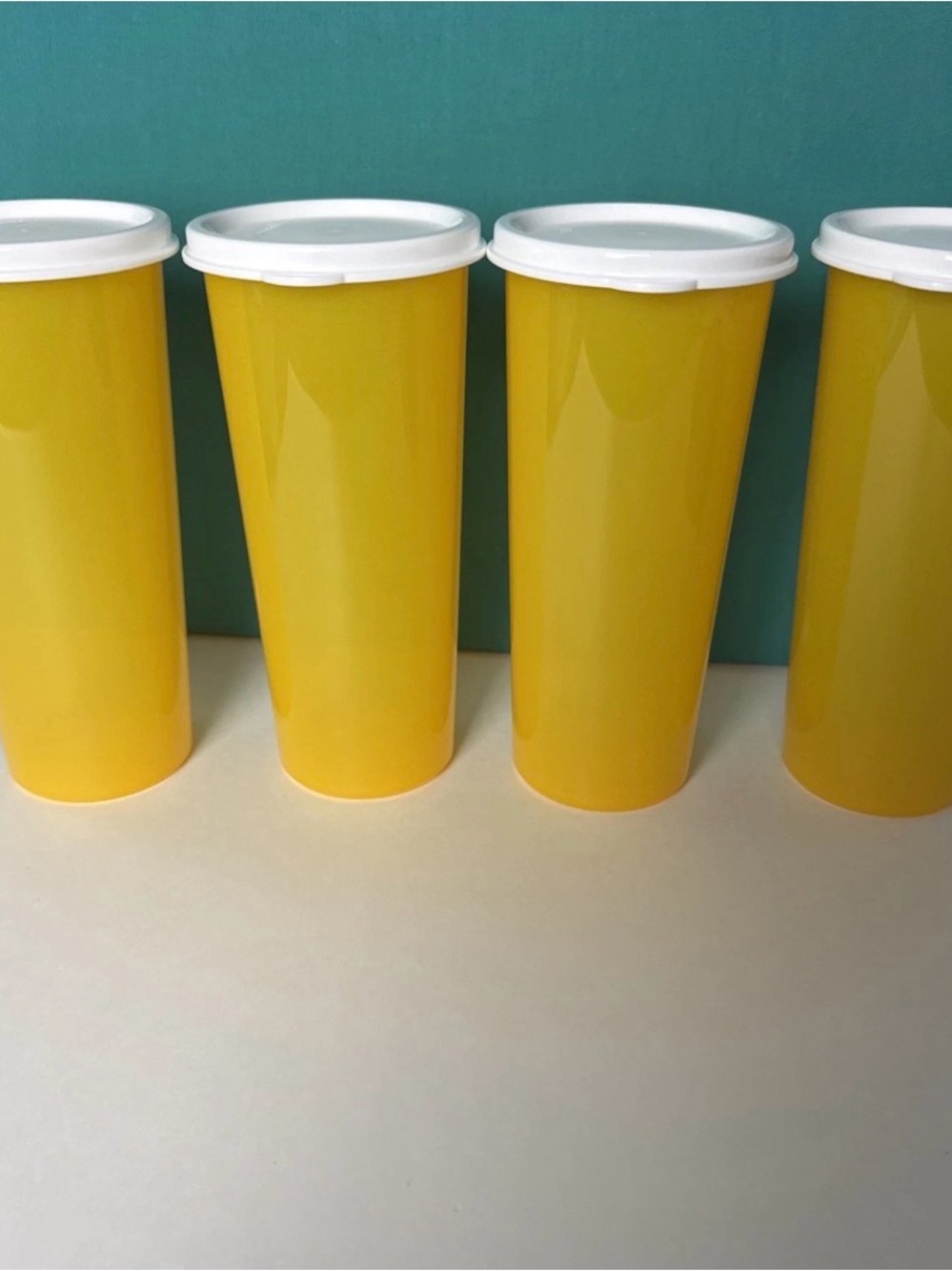 Tupperware Straight Side Tumblers 16oz Set of 4 Yellow with White Seals New